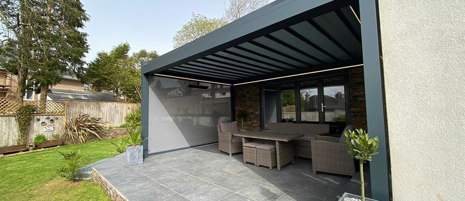 B300 Pergola Screen in Devon