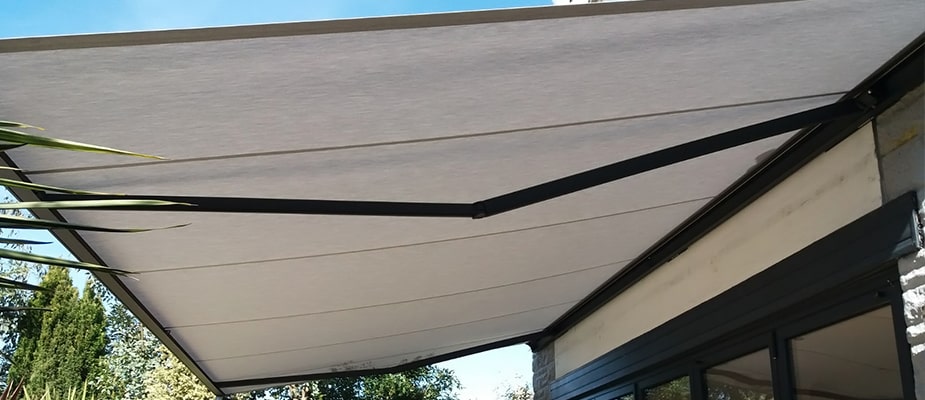 Christchurch Awning B28