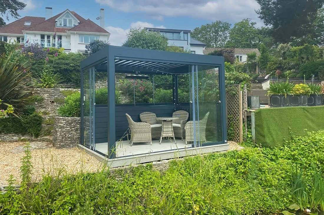 Brustor B200 pergola Outside