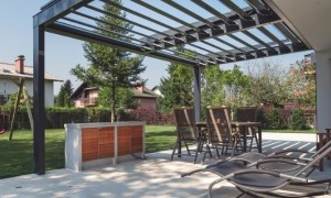 An aluminium pergola in Dorset