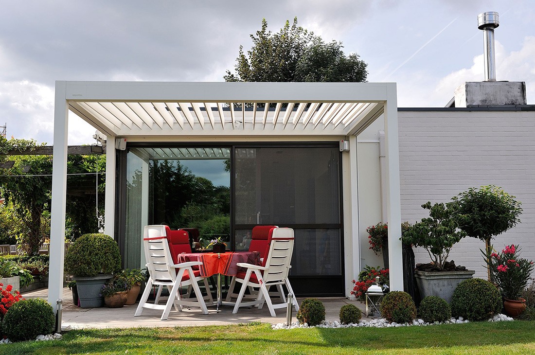 Aluminium pergola by Broadview