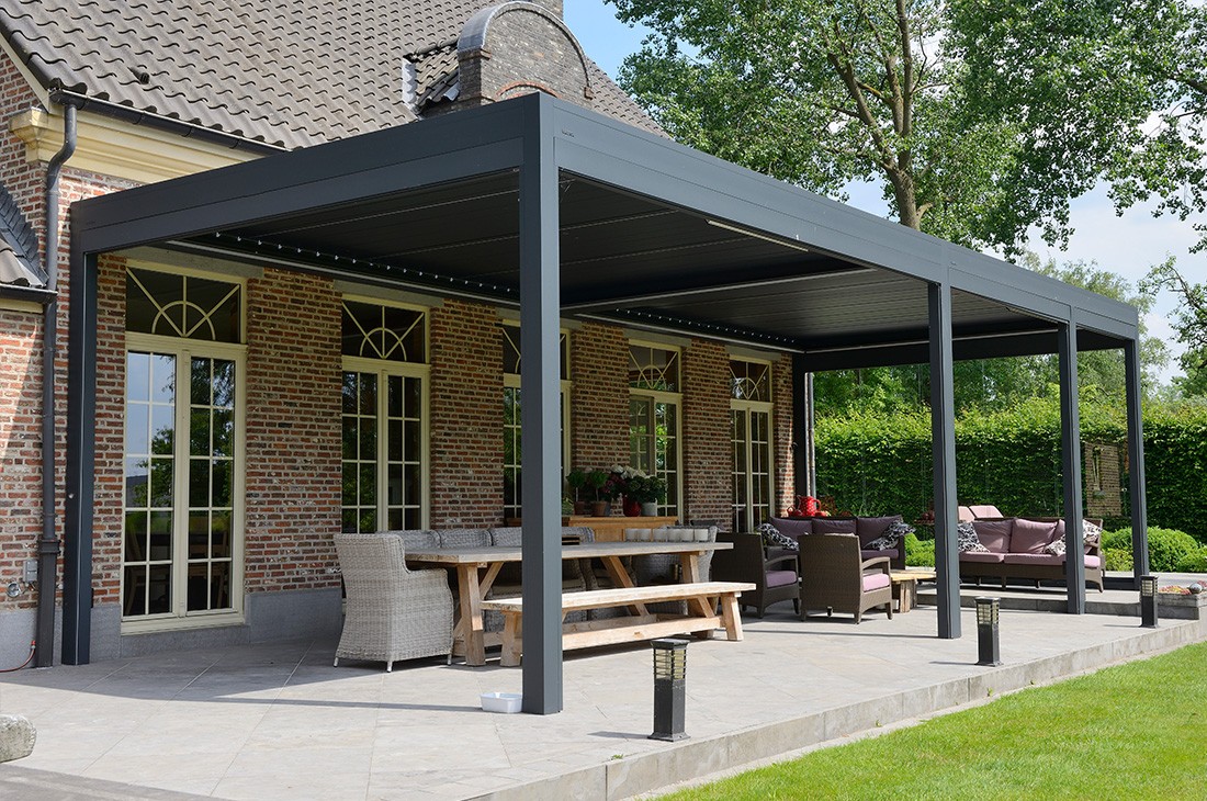 Aluminium pergola luxury structure