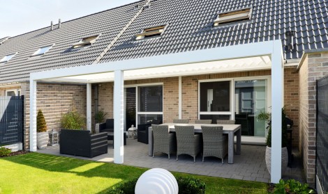 Brustor modern lean to pergola installed over a garden patio