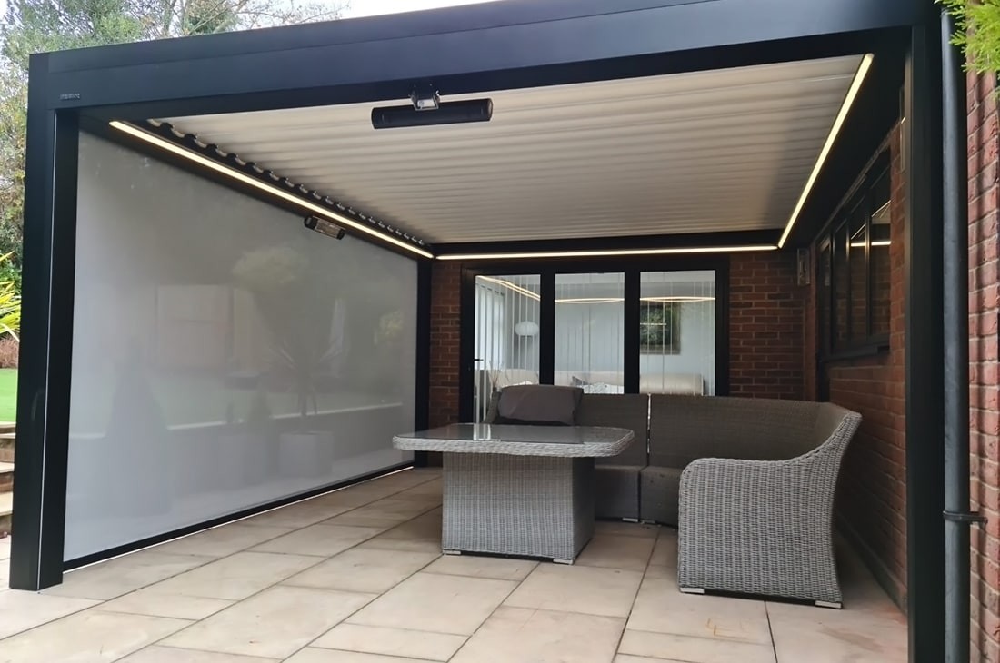 Perimeter LED lighting in Warm White