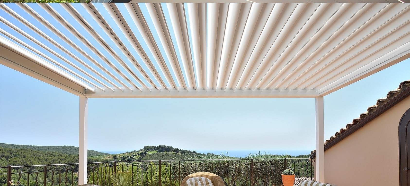 Louvred Roof Pergola White