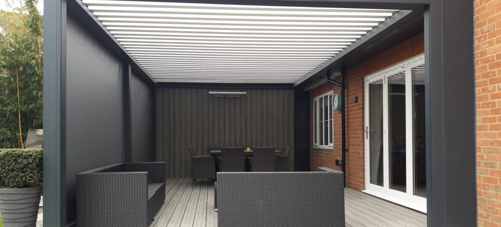 london-b200-terrace-cover-min