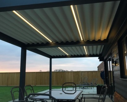 pergolas-b600-kent-header-min